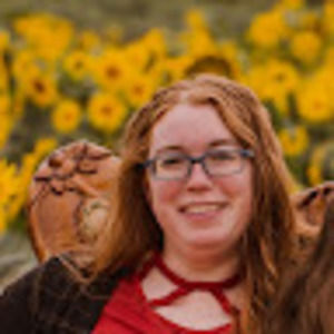 Meet your Posher, Elise